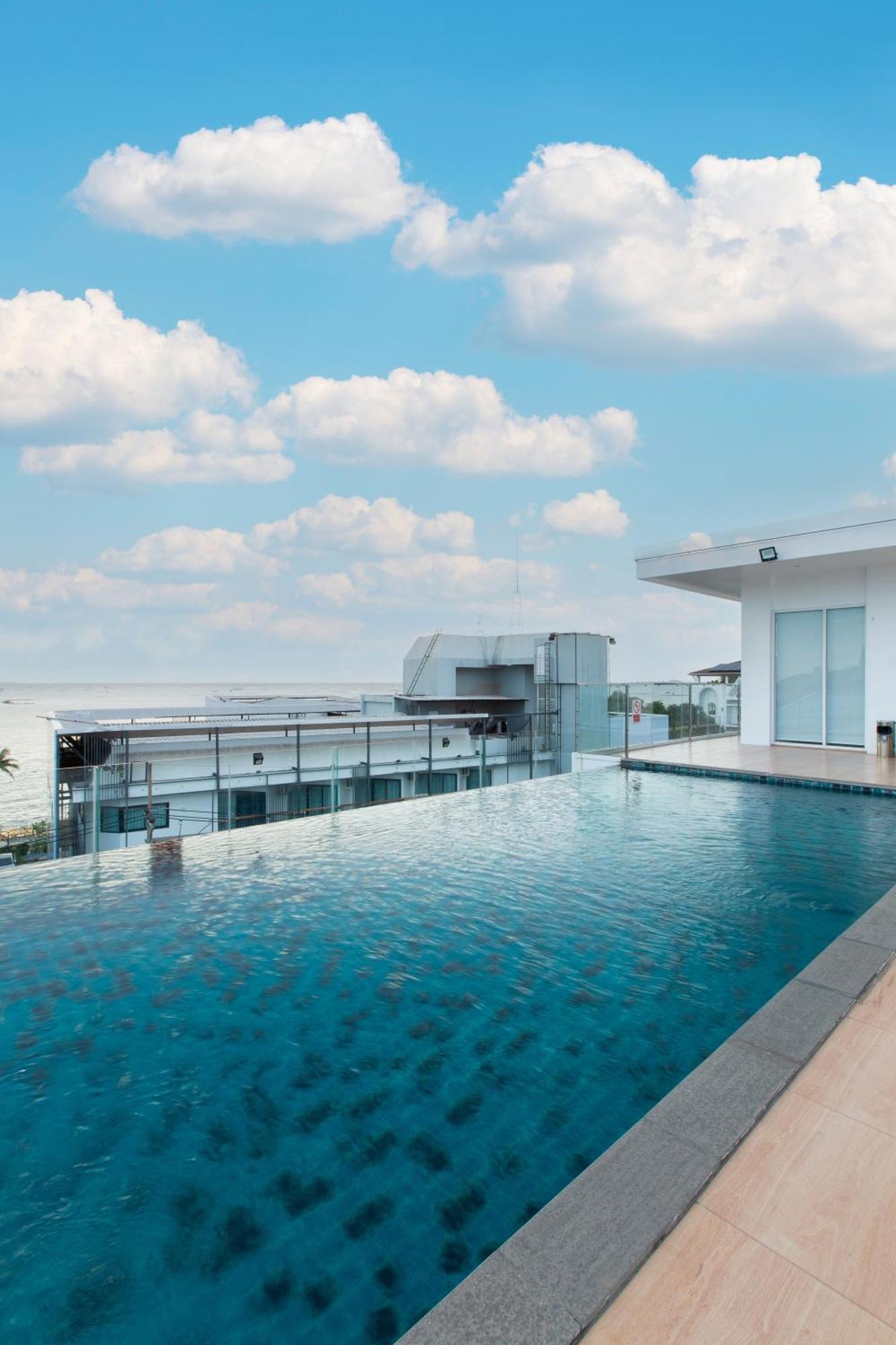 Karin Hotel & Service Apartment - Sha Extra Plus Si Racha Bagian luar foto