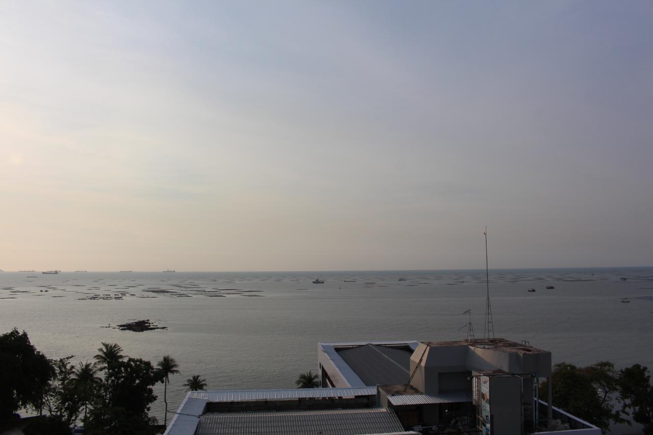 Karin Hotel & Service Apartment - Sha Extra Plus Si Racha Bagian luar foto