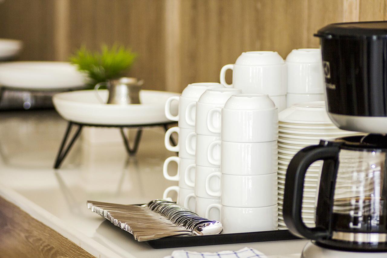 Karin Hotel & Service Apartment - Sha Extra Plus Si Racha Bagian luar foto