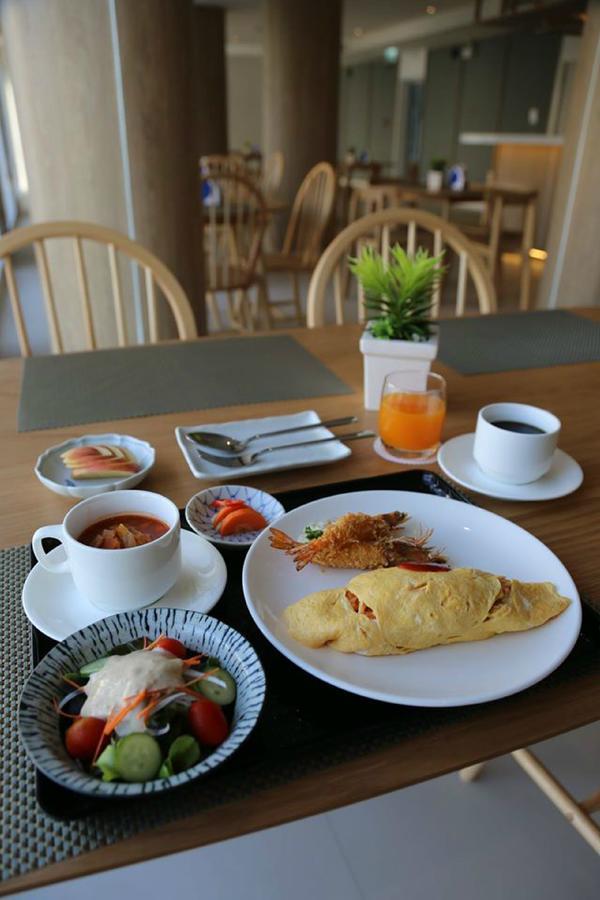 Karin Hotel & Service Apartment - Sha Extra Plus Si Racha Bagian luar foto