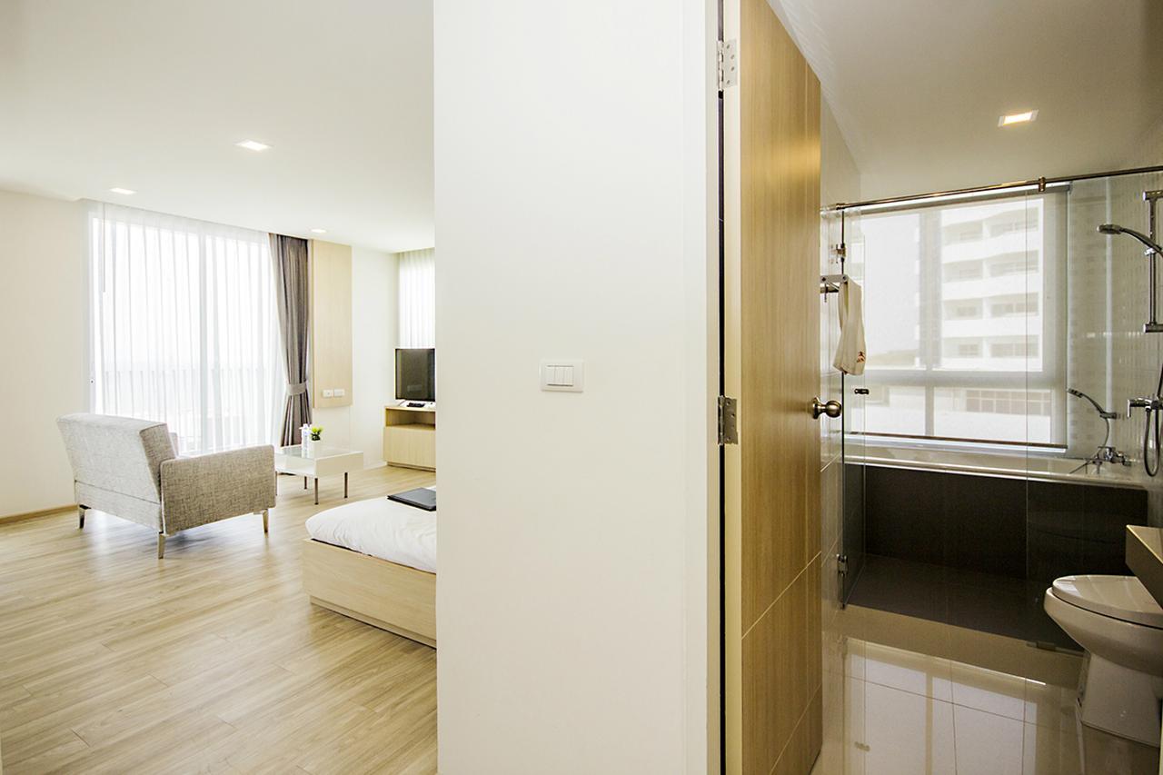 Karin Hotel & Service Apartment - Sha Extra Plus Si Racha Bagian luar foto