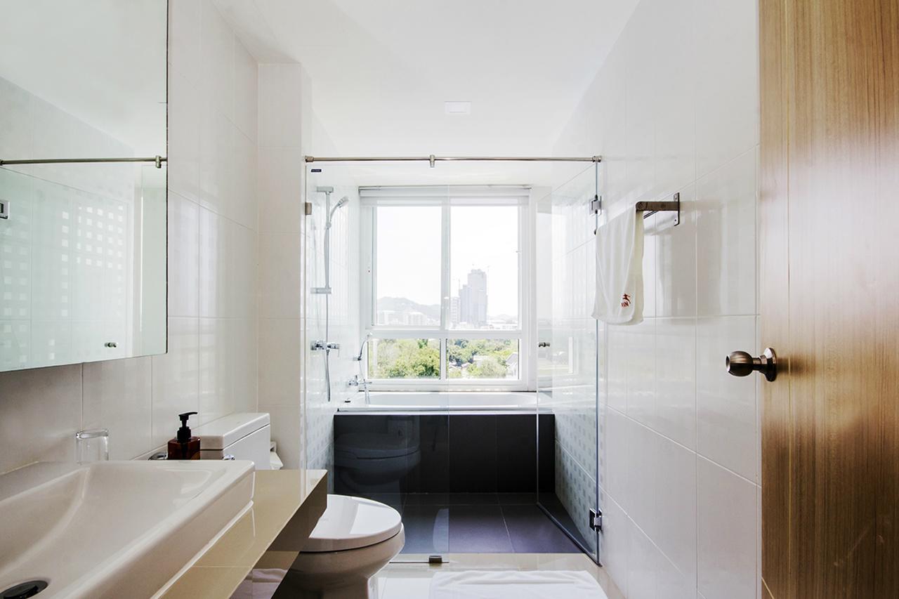 Karin Hotel & Service Apartment - Sha Extra Plus Si Racha Bagian luar foto